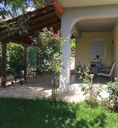 House With Garden Netflix Villa Nea Kerasia Exterior photo